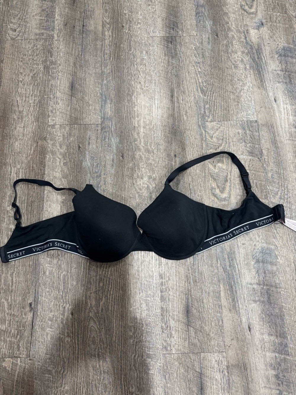 Victoria's Secret Black Smooth Molded T-Shirt Bra with Logo Band